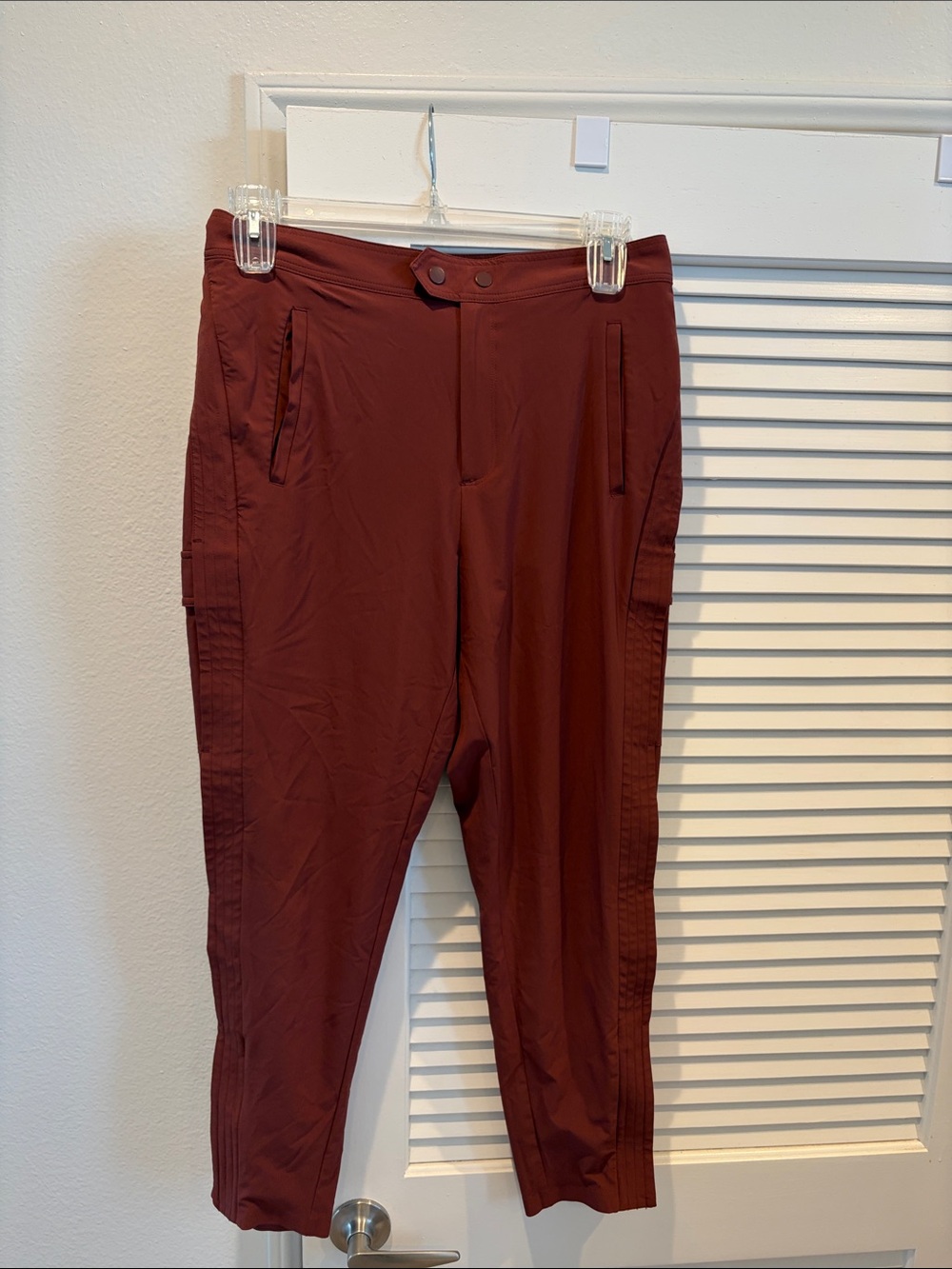 Athleta Burgundy Women's Jogger Pants
